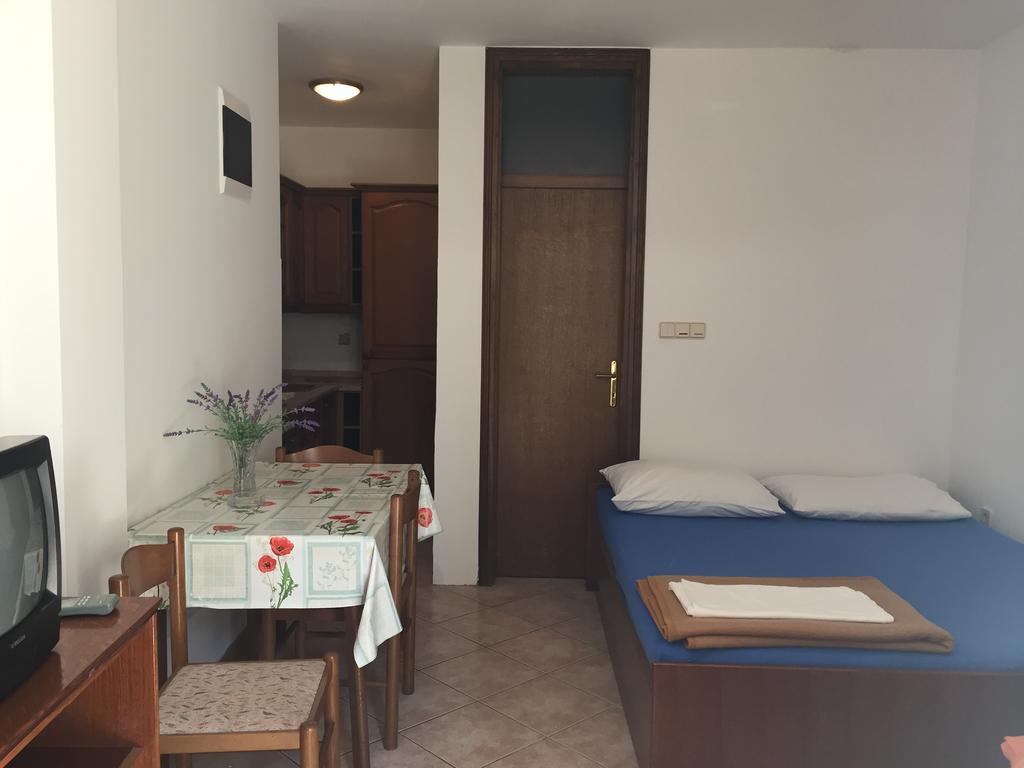 Apartments Antonia مالينسكا المظهر الخارجي الصورة